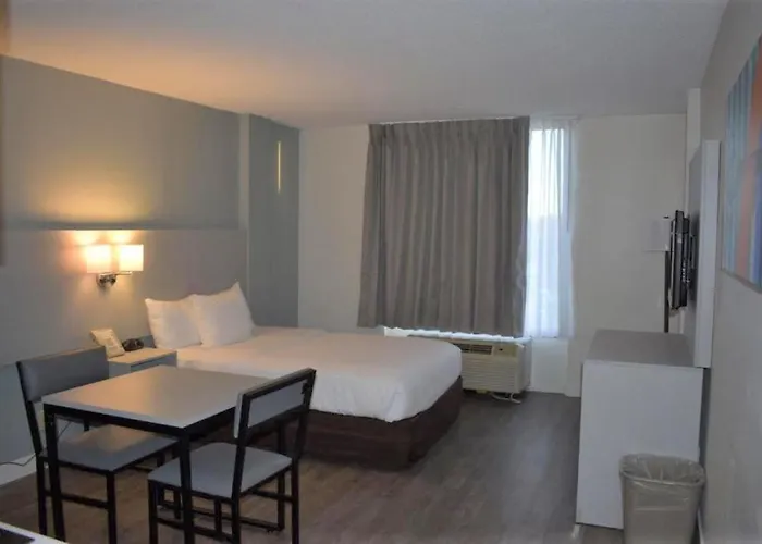 Mainstay Msp Airport - Mall Of America 3*